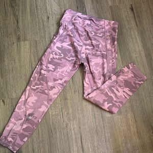 Time to Sweat 23’ Crop Lululemon